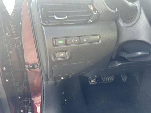 Certified 2023 Nissan Sentra SV image 19