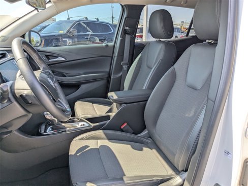Used 2021 Buick Encore GX Select w/ Sport Touring Package image 13