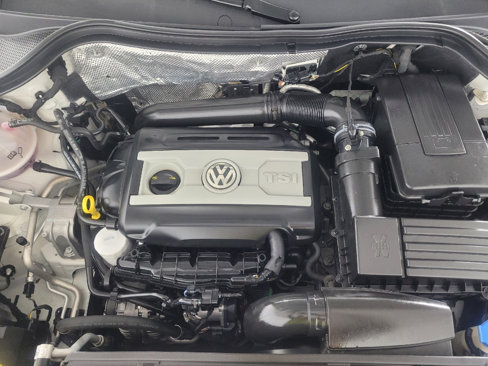 Used 2016 Volkswagen Tiguan S image 30