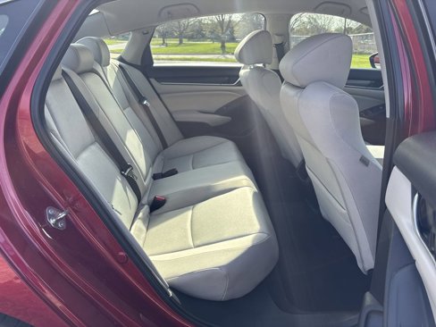 Used 2018 Honda Accord LX image 26