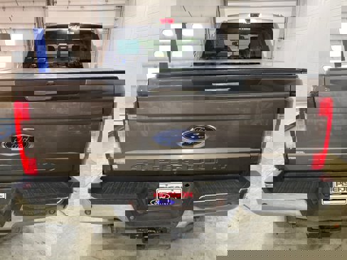 Used 2019 Ford F250 XLT w/ XLT Premium Package image 14
