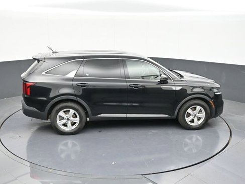 Used 2021 Kia Sorento LX image 60