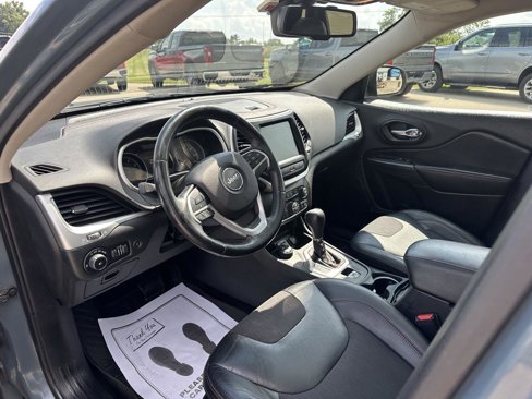 Used 2015 Jeep Cherokee Trailhawk w/ Comfort/Convenience Group image 23
