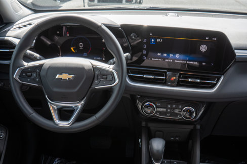 Used 2024 Chevrolet TrailBlazer LT w/ Convenience Package image 11