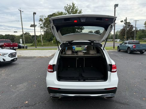 Used 2019 Mercedes-Benz CLA 250 4MATIC image 29
