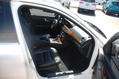 Used 2014 Mercedes-Benz C 250 Sedan image 20