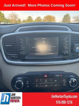 Used 2019 Kia Sorento LX image 10