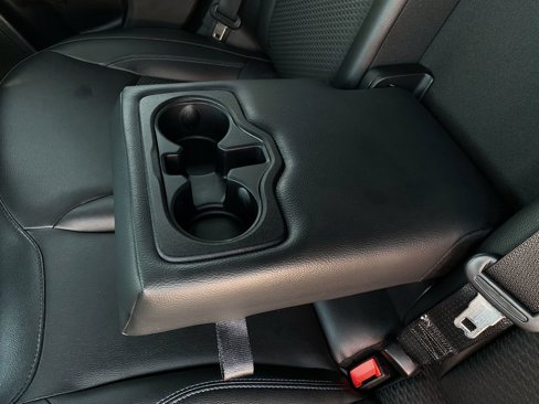 Used 2025 Jeep Compass Latitude image 26