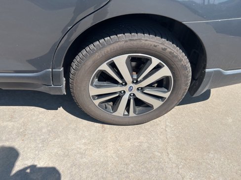 Used 2018 Subaru Outback 2.5i Limited image 10