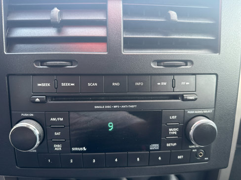 Used 2012 Jeep Liberty Sport image 16