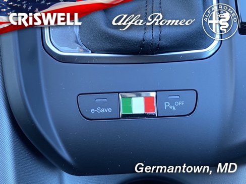 New 2024 Alfa Romeo Tonale Ti image 32