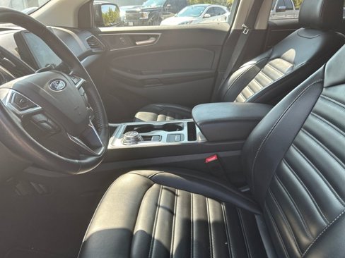 Certified 2024 Ford Edge SEL image 23