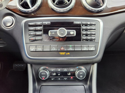 Used 2015 Mercedes-Benz GLA 250 4MATIC w/ Multimedia Package image 27
