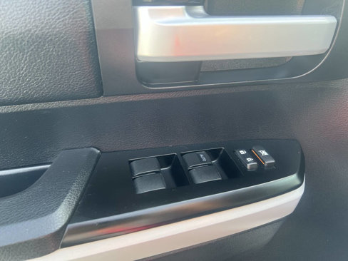 Used 2018 Toyota Tundra SR5 image 12