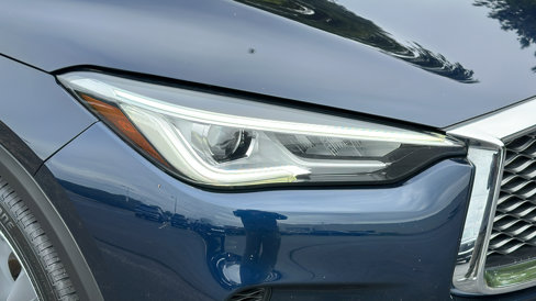Certified 2019 INFINITI QX50 Luxe w/ Navigation Package image 4