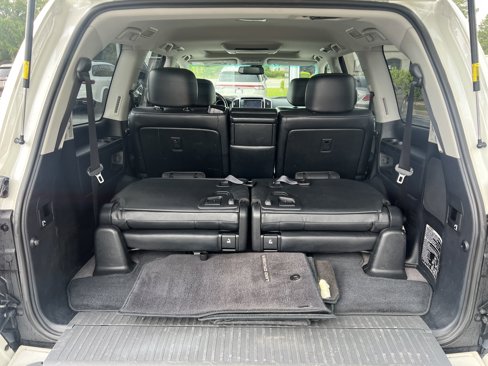 Used 2014 Toyota Land Cruiser image 10