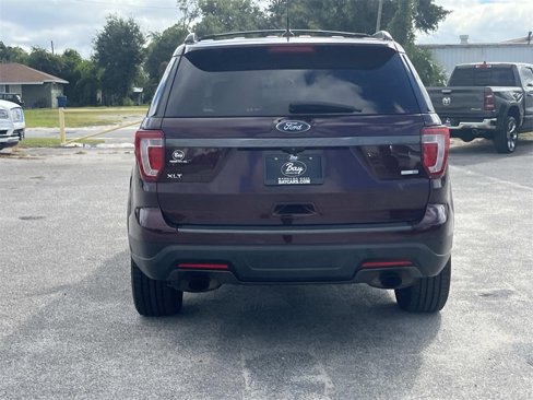 Used 2018 Ford Explorer XLT w/ Equipment Group 202A image 4