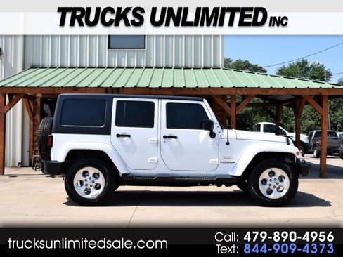 Used 2015 Jeep Wrangler Unlimited Sahara w/ Connectivity Group image 1