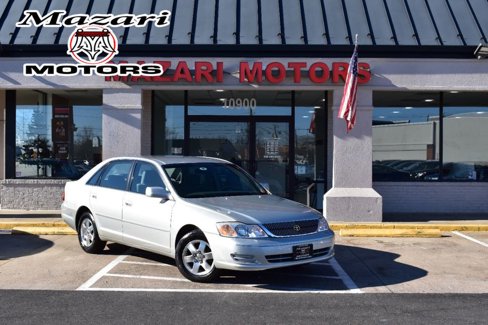 Used 2000 Toyota Avalon XL image 1