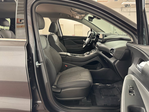 Used 2022 Hyundai Santa Fe SEL w/ Convenience Package image 37