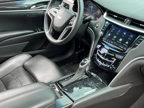 Used 2018 Cadillac XTS Platinum image 14