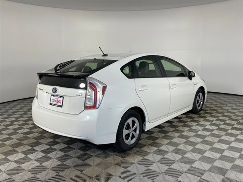 Used 2015 Toyota Prius Four image 14