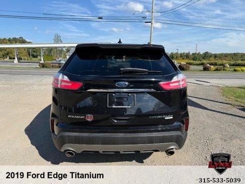 Used 2019 Ford Edge Titanium w/ Equipment Group 301A image 4