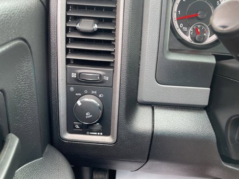 Used 2017 RAM 1500 Express w/ Express Value Package image 21
