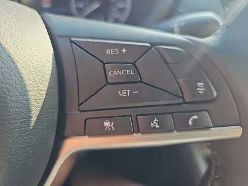 New 2025 Nissan Sentra SV image 8