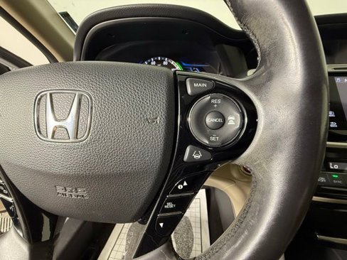 Used 2017 Honda Accord EX-L image 27