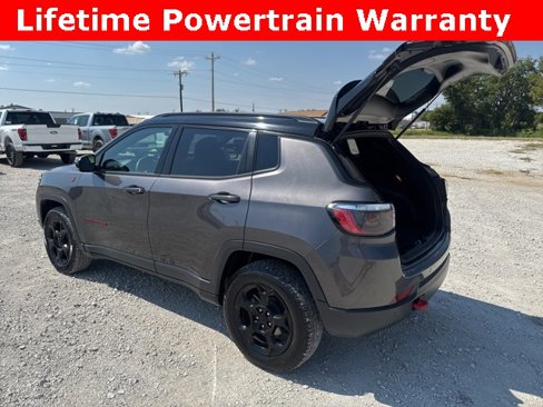 Used 2023 Jeep Compass Trailhawk image 4