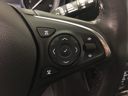 Used 2020 Buick Envision Essence image 28