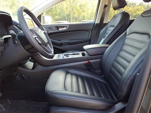 Used 2024 Ford Edge SEL w/ Convenience Package image 12