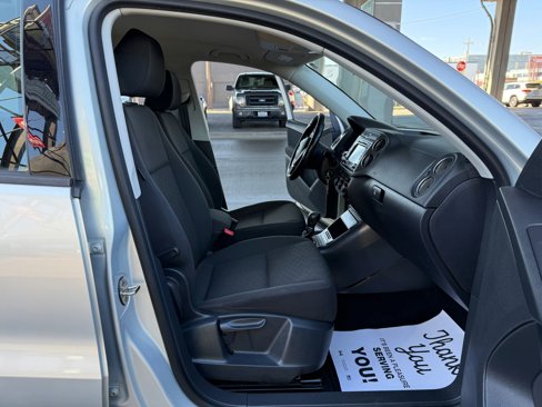 Used 2015 Volkswagen Tiguan S image 21
