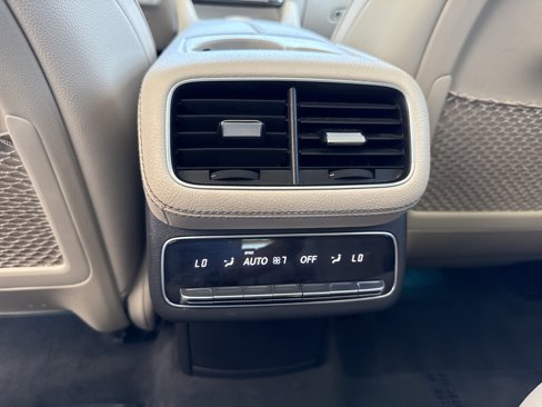 Used 2020 Mercedes-Benz GLS 450 4MATIC image 35