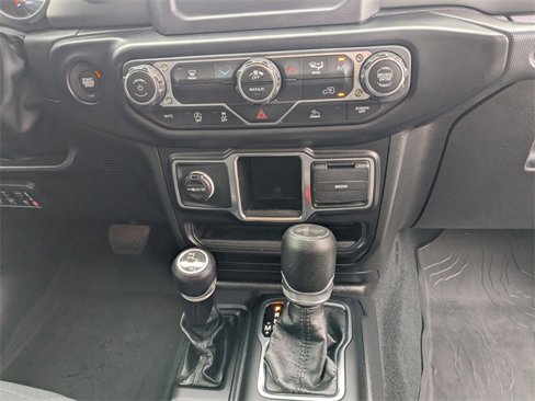 Used 2022 Jeep Wrangler Willys image 19