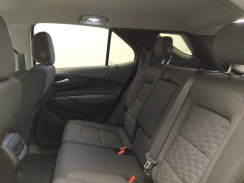 Used 2018 Chevrolet Equinox LT image 18