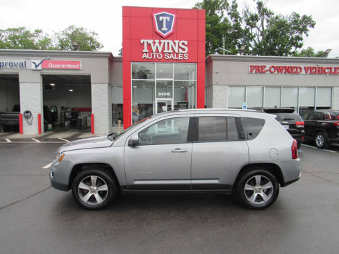 Used 2017 Jeep Compass High Altitude image 1