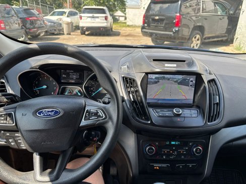 Used 2017 Ford Escape SE w/ Equipment Group 201A image 26