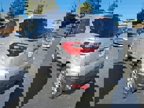 Used 2021 Ford EcoSport SE image 3