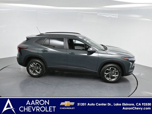 New 2025 Chevrolet Trax LT w/ Driver Confidence Package image 37