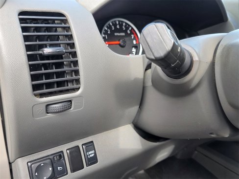 Used 2019 Nissan Frontier SL image 10