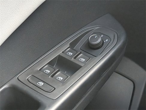 New 2025 Volkswagen Taos S image 19