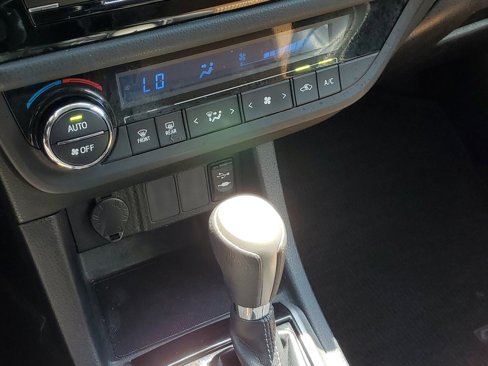 Used 2016 Toyota Corolla S image 27