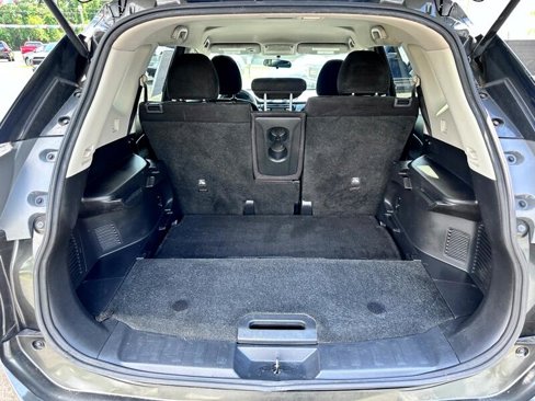 Used 2015 Nissan Rogue SV image 10