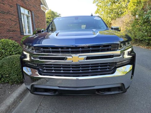 Used 2021 Chevrolet Silverado 1500 LT w/ Bed Protection Package image 8