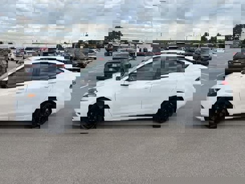Used 2014 Dodge Dart SXT image 2