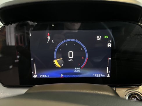 Used 2025 Chevrolet Trax LT w/ Driver Confidence Package image 18