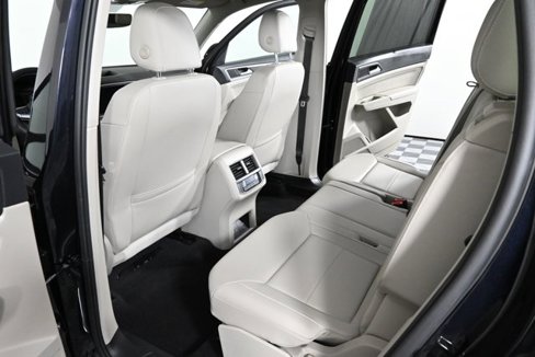 Used 2021 Volkswagen Atlas SE w/ Panoramic Sunroof Package image 17
