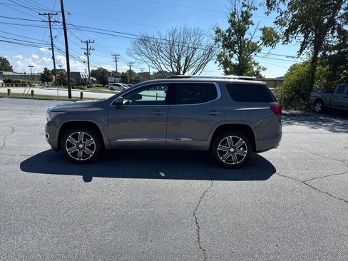Used 2019 GMC Acadia Denali image 6